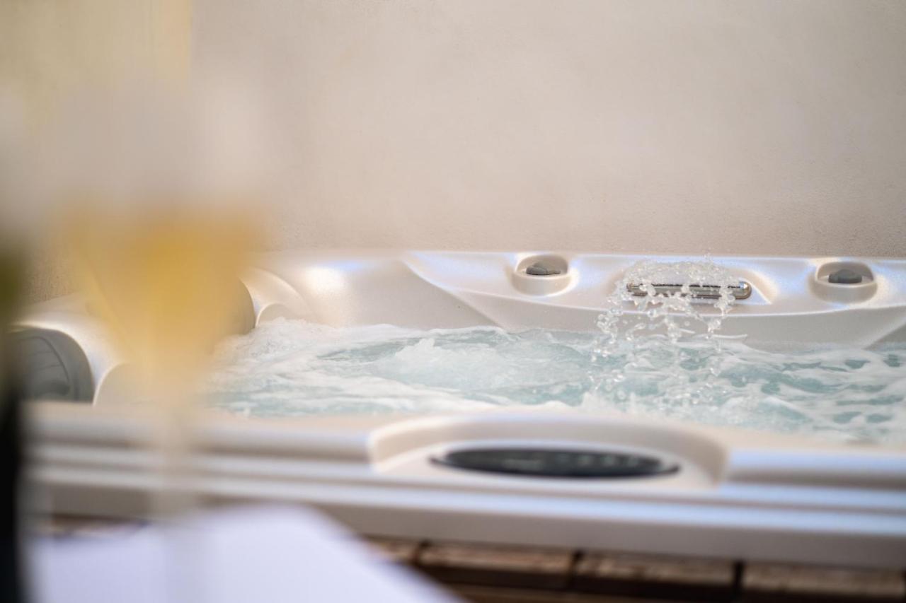 Apartament L'Acqua Dolce - La Rochelle - Ile De Re - Jacuzzi Zewnętrze zdjęcie